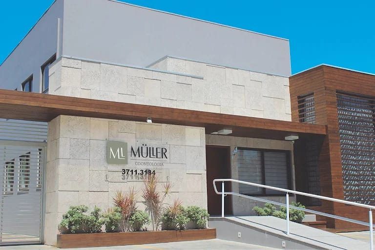 Fachada da Müller Odontologia — Santa Cruz do Sul/RS
